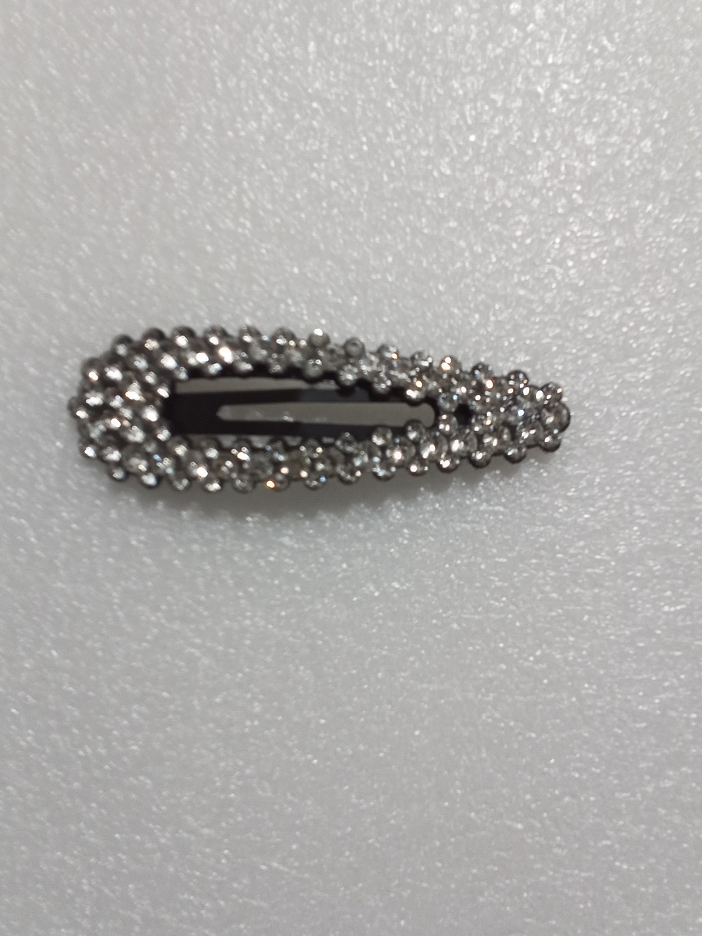 Crystal-Embellished Teardrop Hair Clip - Silver Sparkle - Picture 6 of 13